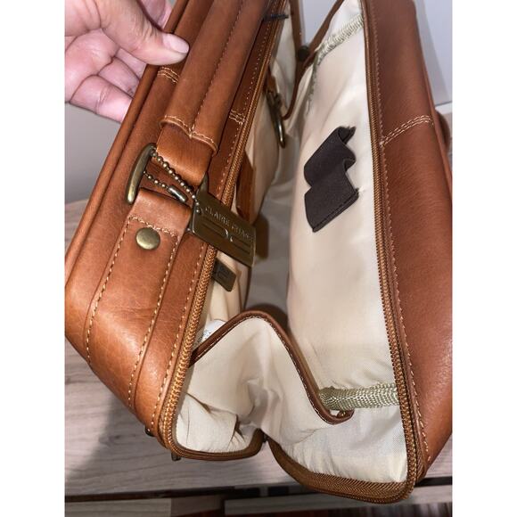 NOT FOR SALE: Claire Chase NWT Jumbo Man Bag 405 Saddle Leather Messenger Bag - Picture 11 of 15